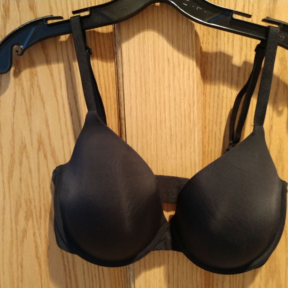 Victoria Secret Bra 32D